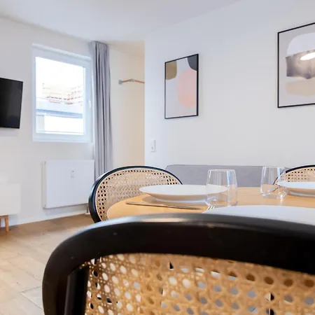 Hotel apartamentowy Bright Zentrum-west Stadion - Neueroeffnung - New Opening