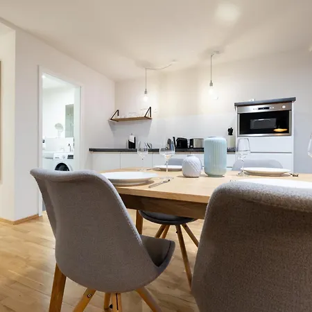 Bright Zentrum-west Stadion - Neueroeffnung - New Opening Hotel apartamentowy *