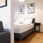Bright Zentrum-west Stadion Apartmanhotel 3*