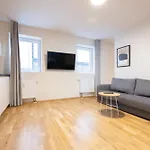 Apartmanhotel Bright Zentrum-west Stadion 3*