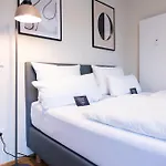 Apartmanhotel Bright Zentrum-west Stadion 3*