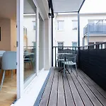 Bright Zentrum-west Stadion Apartmanhotel 3*