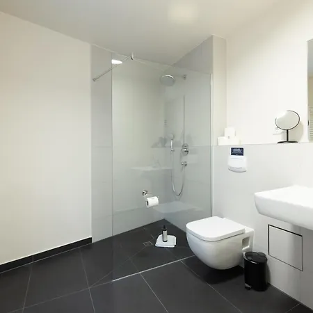 Bright Zentrum-west Stadion 3*