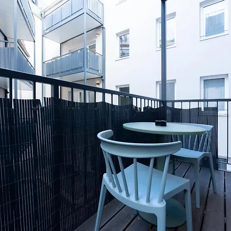 Aparthotel Bright Zentrum-west Stadion 3*