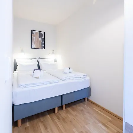 Bright Zentrum-west Stadion Aparthotel