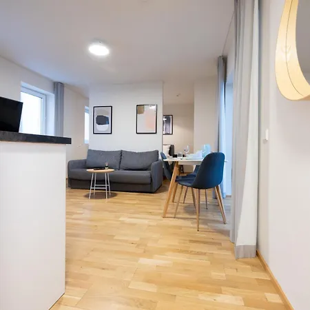 Bright Zentrum-west Stadion لبسيا