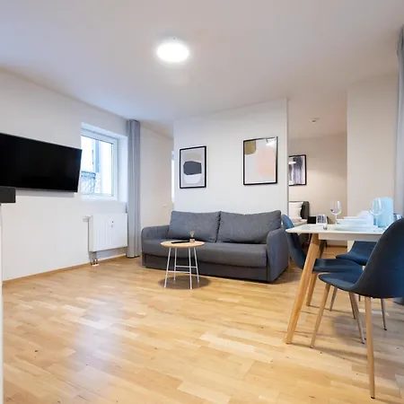 Bright Zentrum-west Stadion شقة فندقية لبسيا