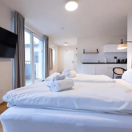 Bright Zentrum-west Stadion لبسيا