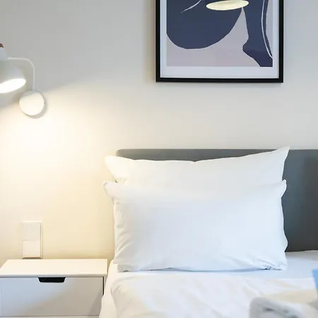 Bright Zentrum-west Stadion - Neueroeffnung - New Opening Appart hôtel