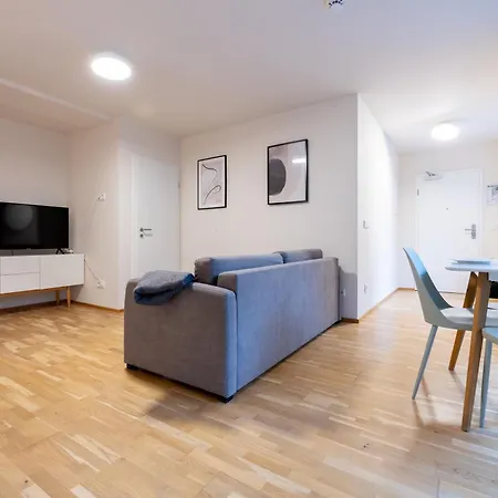 Bright Zentrum-west Stadion شقة فندقية لبسيا