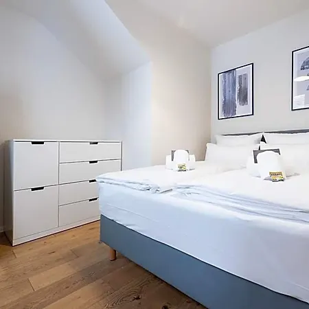 Bright Zentrum-west Stadion 3*